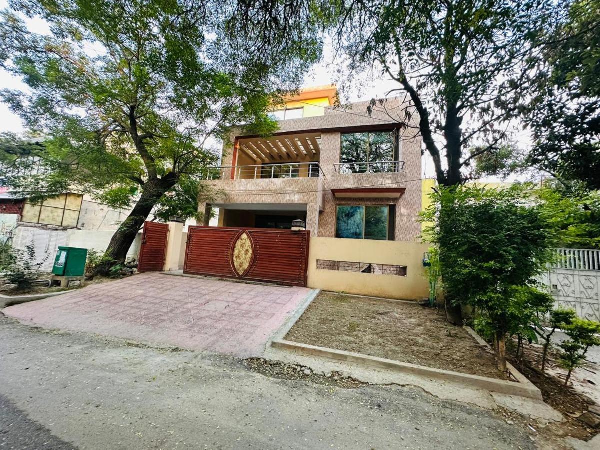 Holidazzle Lodge Islamabad Exterior photo