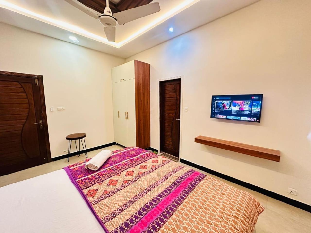 Holidazzle Lodge Islamabad Exterior photo